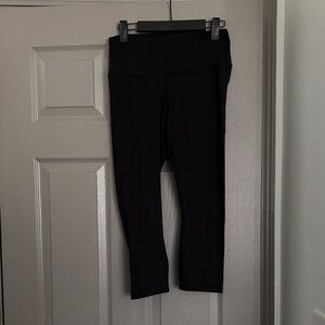 NOBULL Women’s Black Athletic Leggings, Capri Length